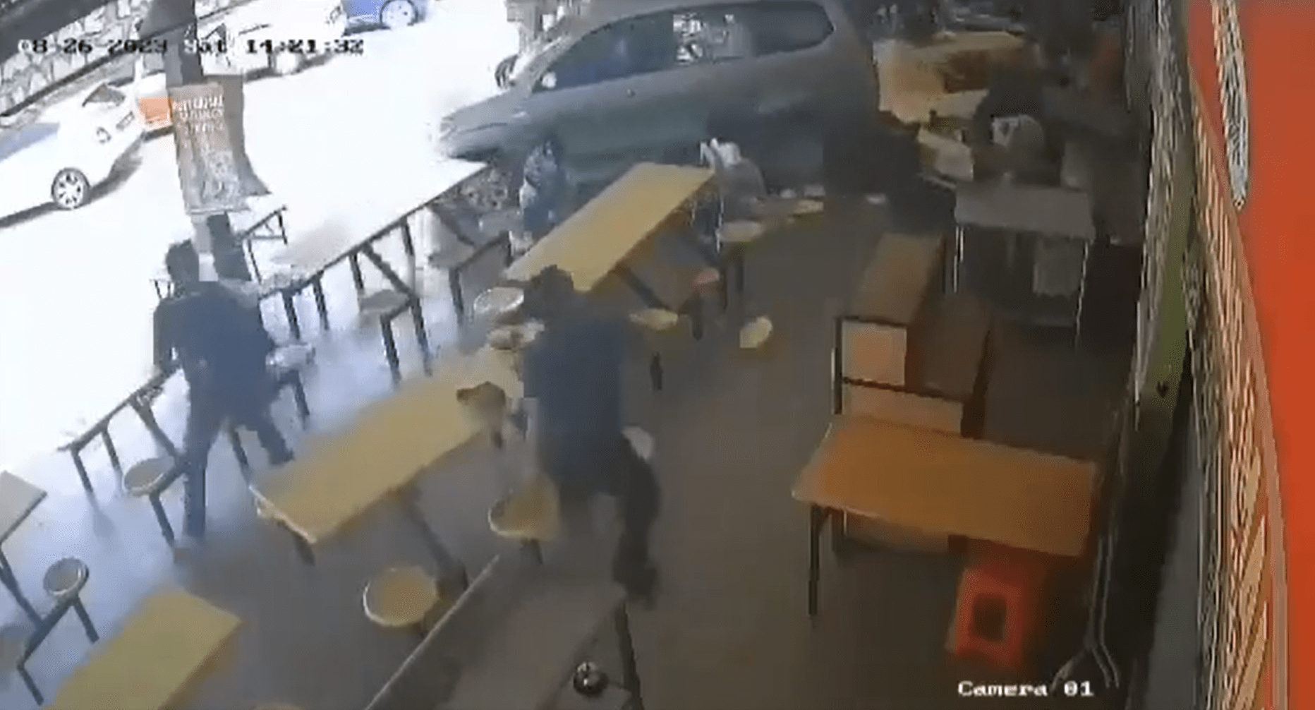 16yo M'sian Boy Reverses MPV Into Melaka Food Court By Accident, Injures Several Customers