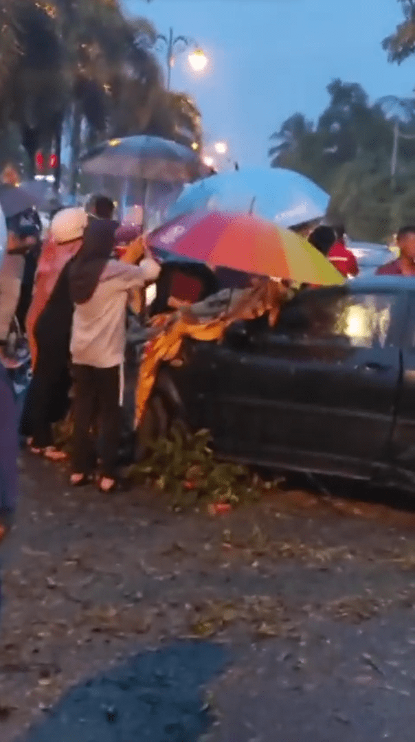14yo M'sian Girl Drives Car And Collides With Motorcycle, Killing 1 & Injuring Another