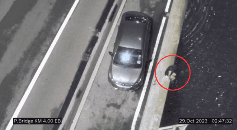 60yo M'sian Woman Allegedly Jumps Off Penang Bridge, Authorities Working To Locate Her