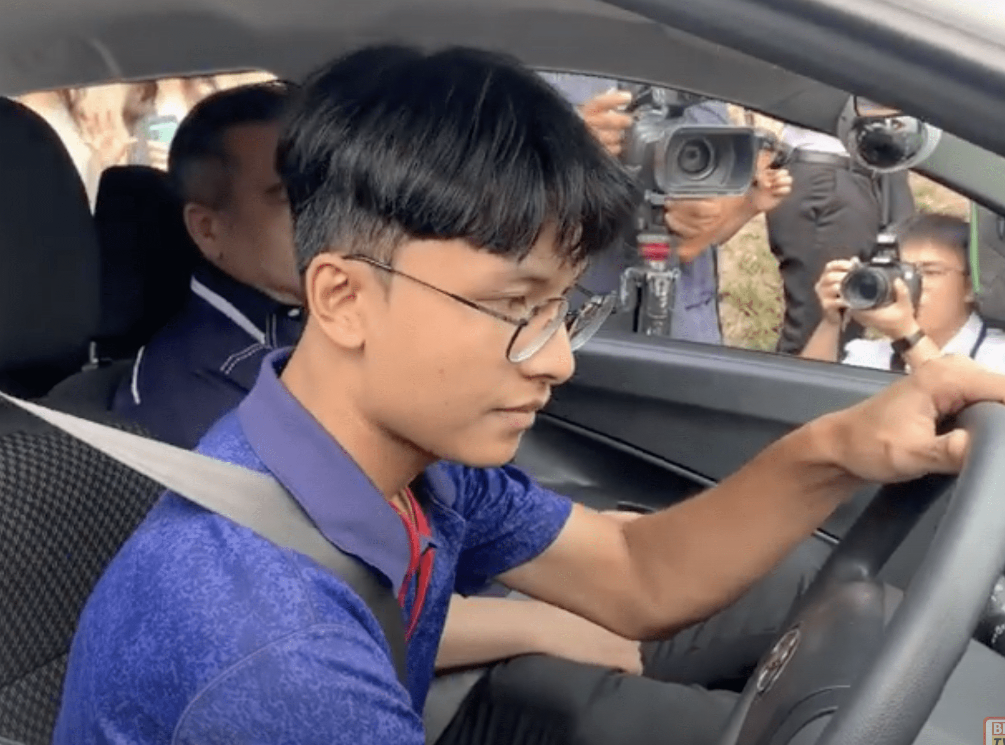 Muhammad Ridzwan Chum Abdullah and Anthony Loke for E testing JPJ