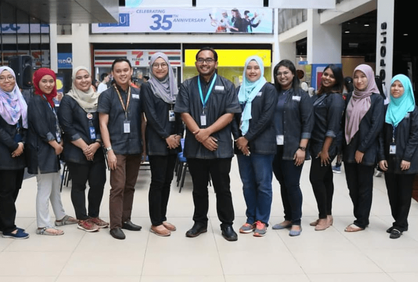 I‘ve Been A Single Father For 12 Years & Lecturer At A M’sian Uni. Here’s How It’s Like