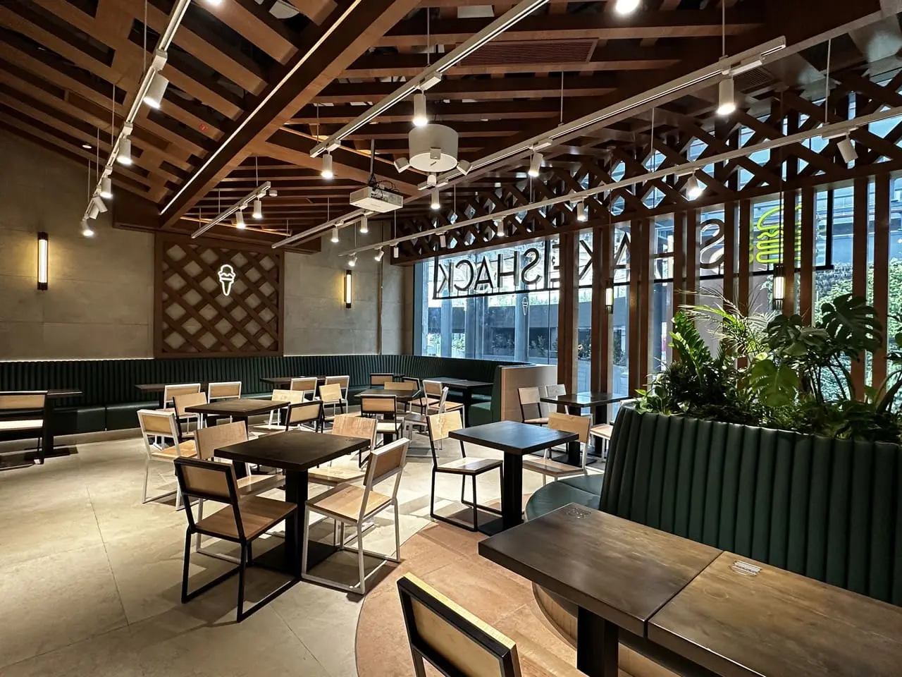 Shake Shack TRX Interior Large