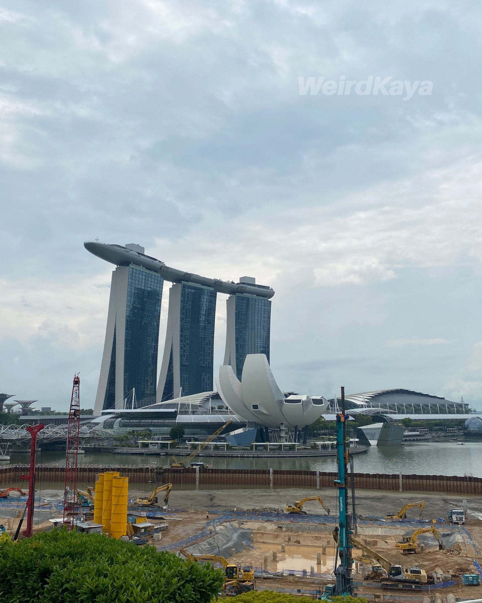 Singapore Marina Bay Sands Hotel and SkyPark (1)