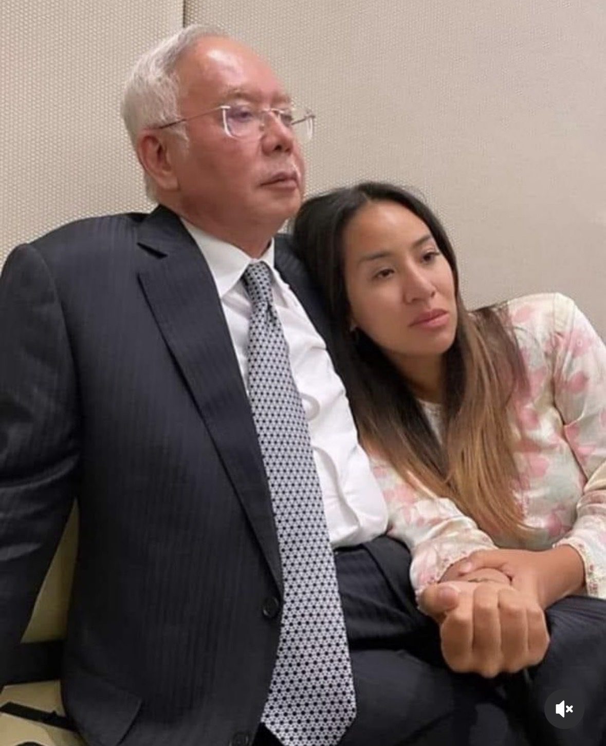‘So Sorry Daddy’ — Najib’s Daughter Tells Father To Stay Strong After Court Rejects House Arrest Bid