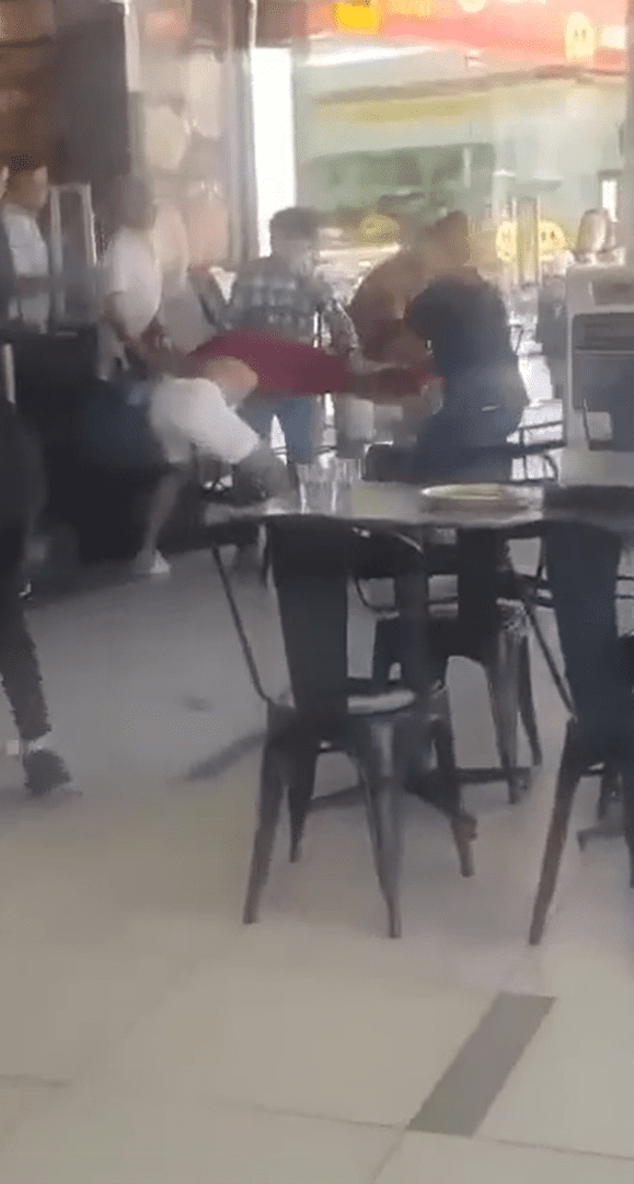 2 Men Fight With Delivery Rider Who Allegedly Verbally Insulted Female Staff In Penang