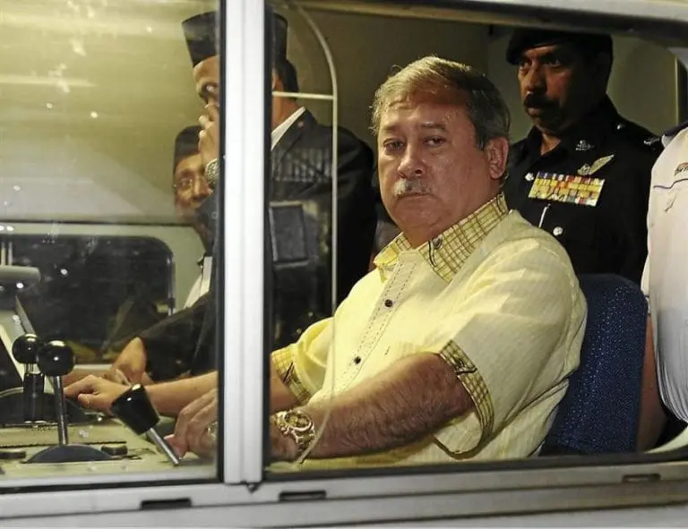 Sultan Ibrahim Sultan Iskandar inside a KTM train