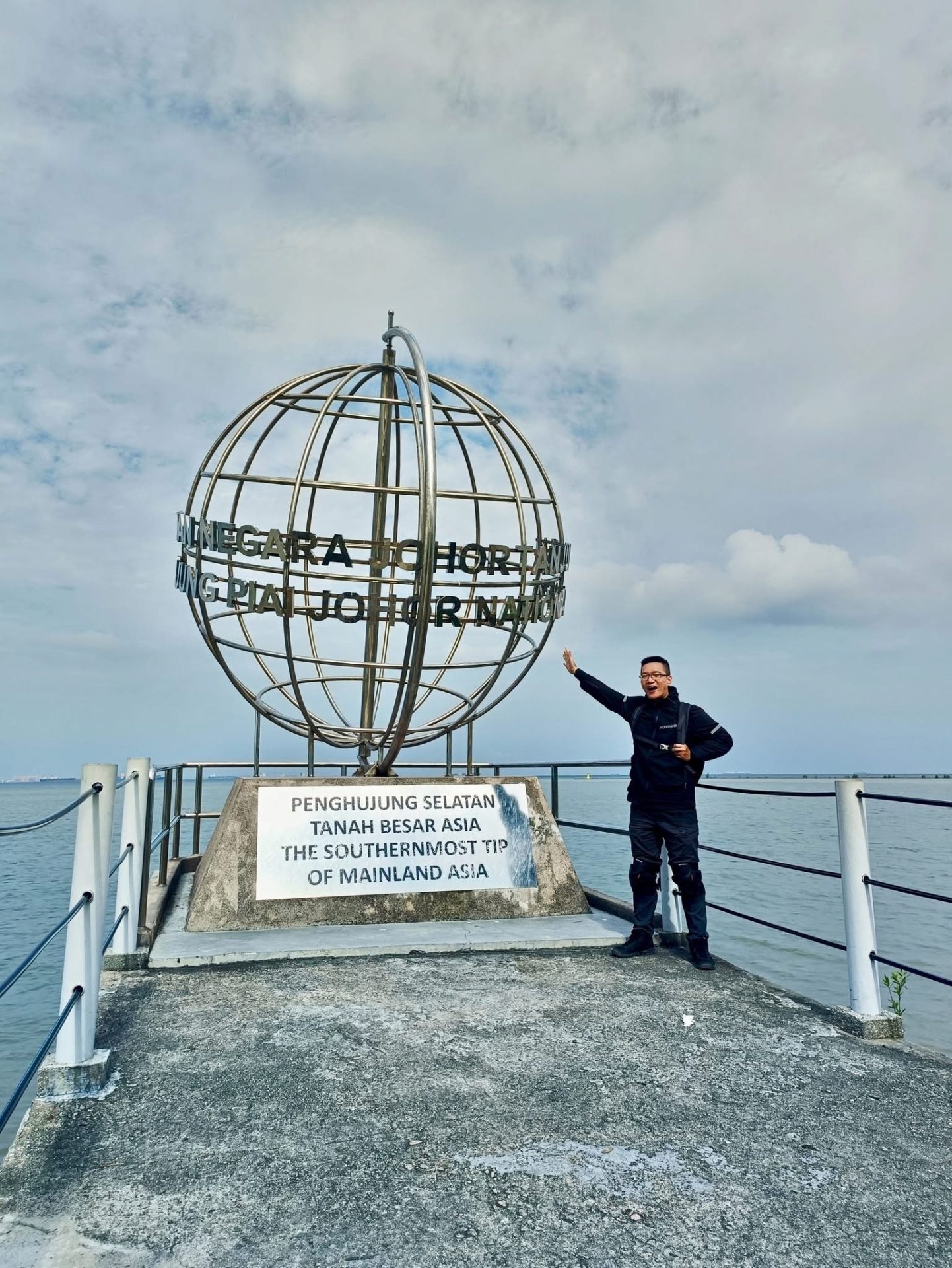 Taiwanese Teacher Rides 2,640KM Alone Through 6 States On Scooter, Says It Was Malaysians’ Kindness He’ll Remember Most