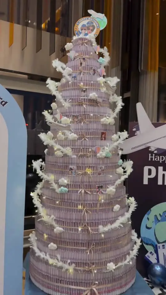 tall RM300k worth of cash cake