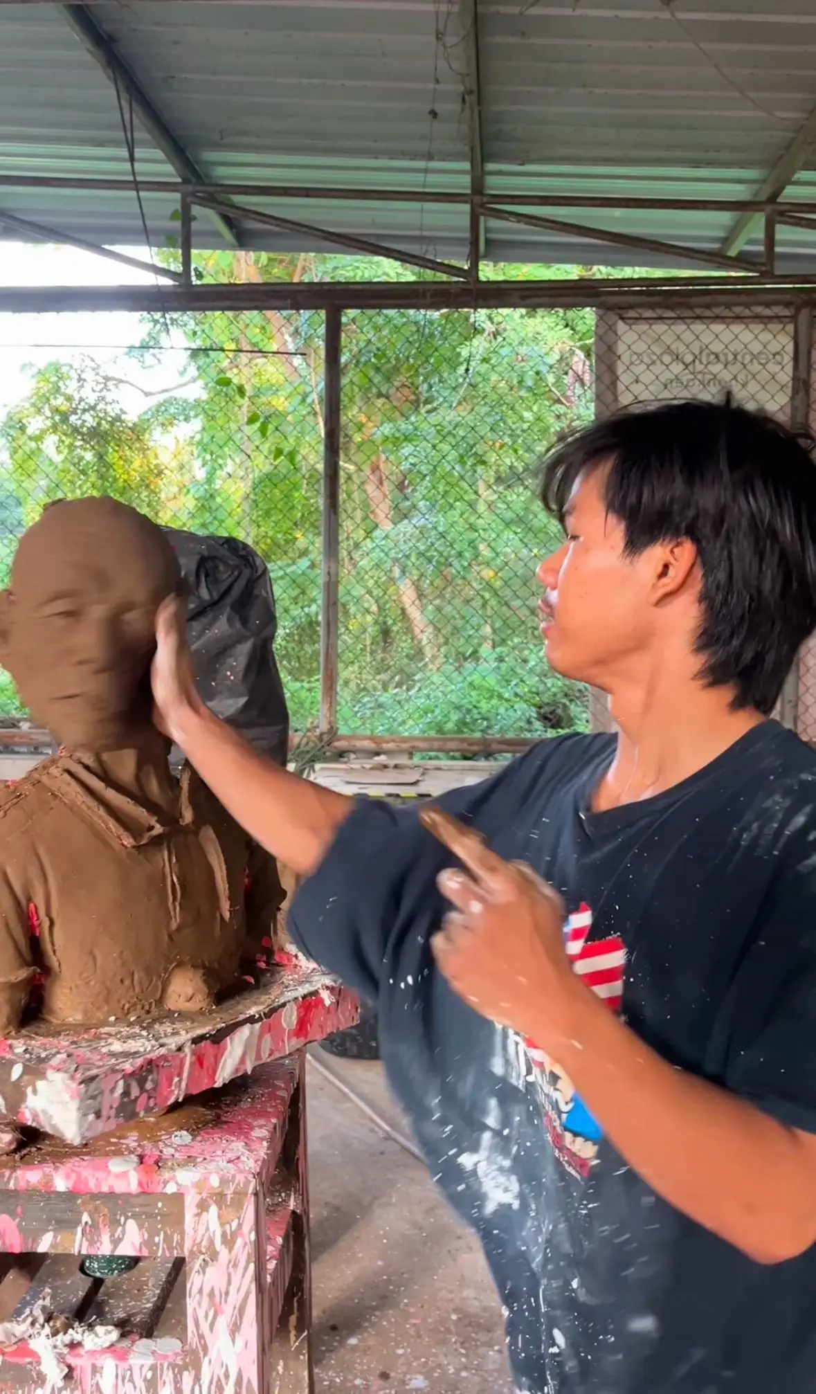 Thai Students Make Clay Sculptures Of Their Exes & Bosses To Punch & We Want A Turn Too.png