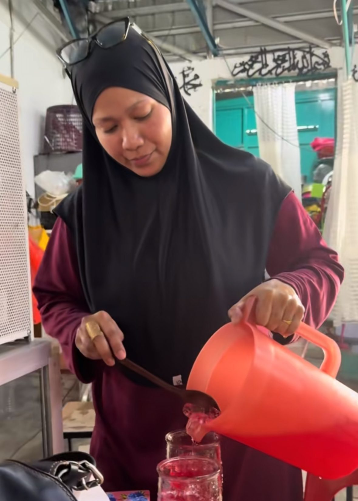 This Workshop Serves Up Free Meals While You Wait For Your Car