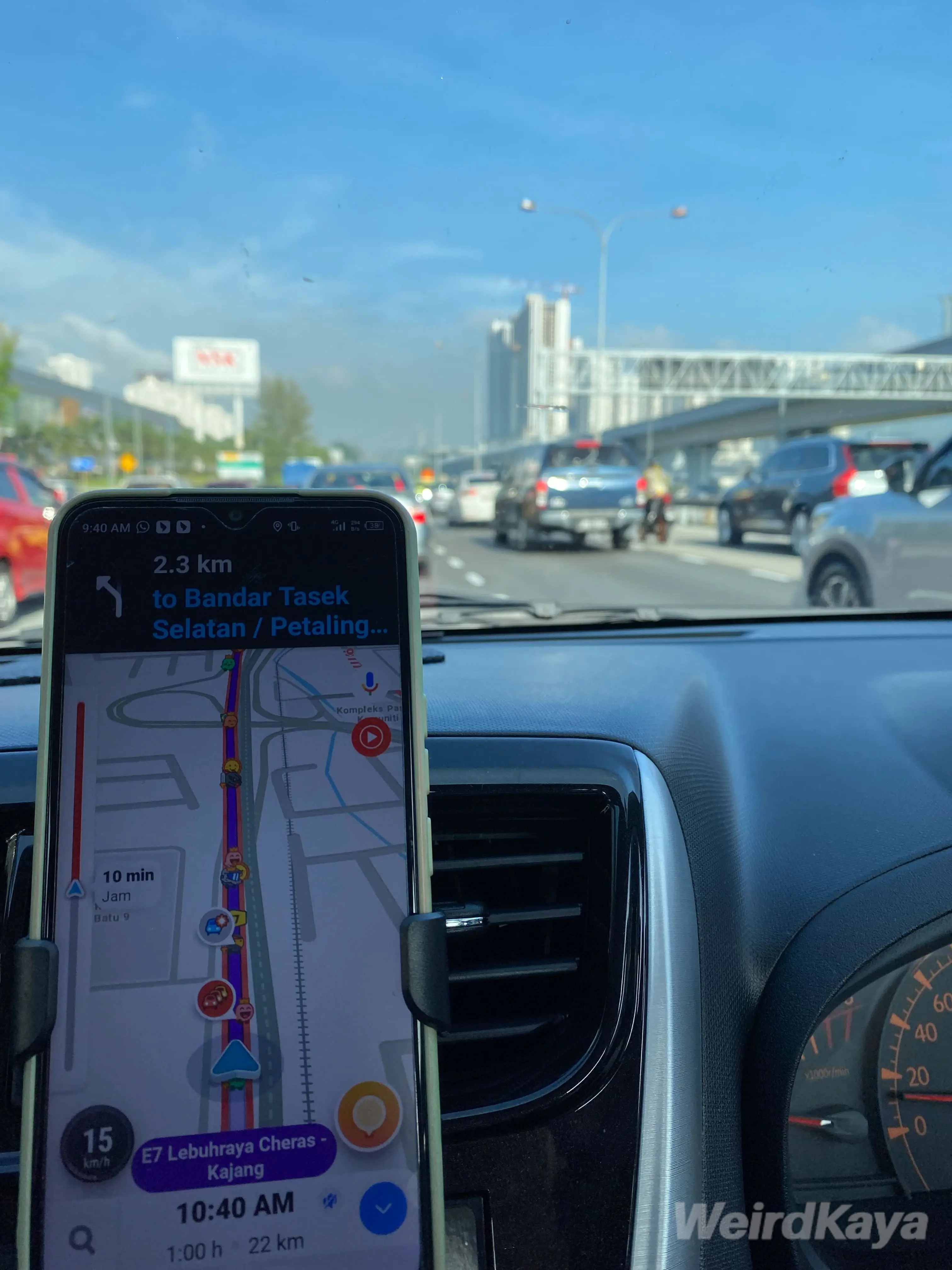 traffic jam - waze