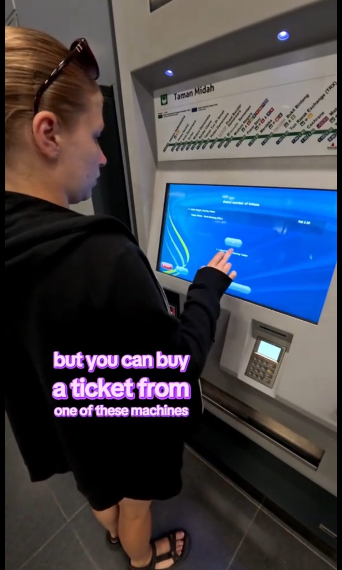 UK Tourists Compare M'sia’s MRT To London Underground & Find Ours Cleaner, Cheaper & More Modern