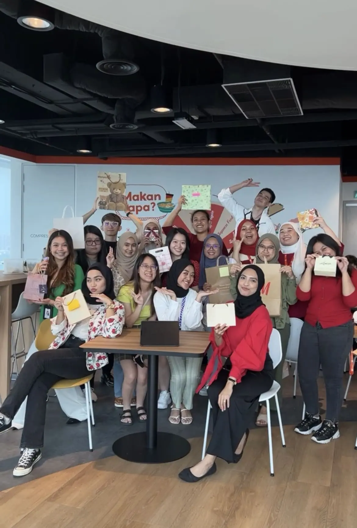 Vanessa Tan with colleagues at Shopee