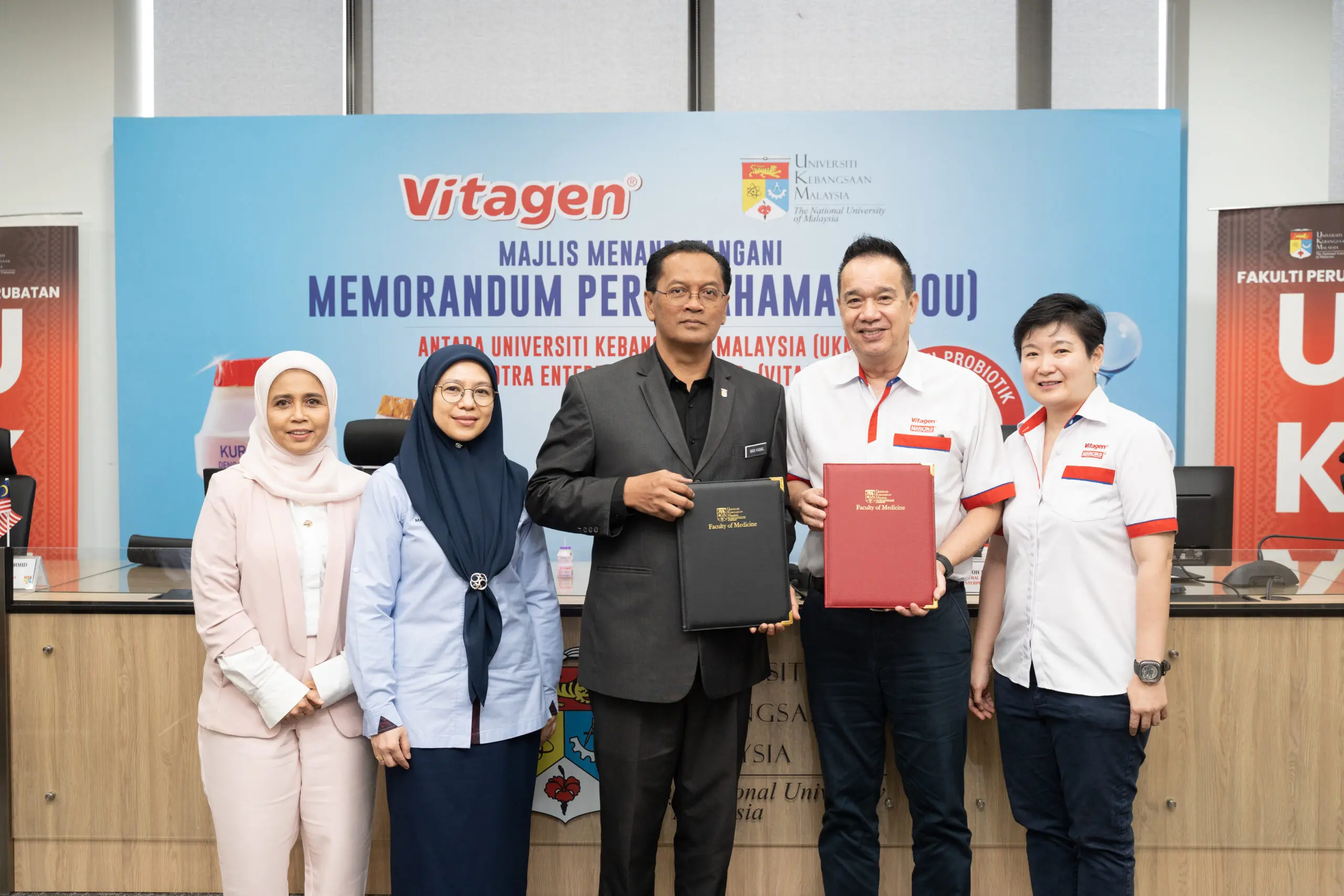 VITAGEN MOU - group