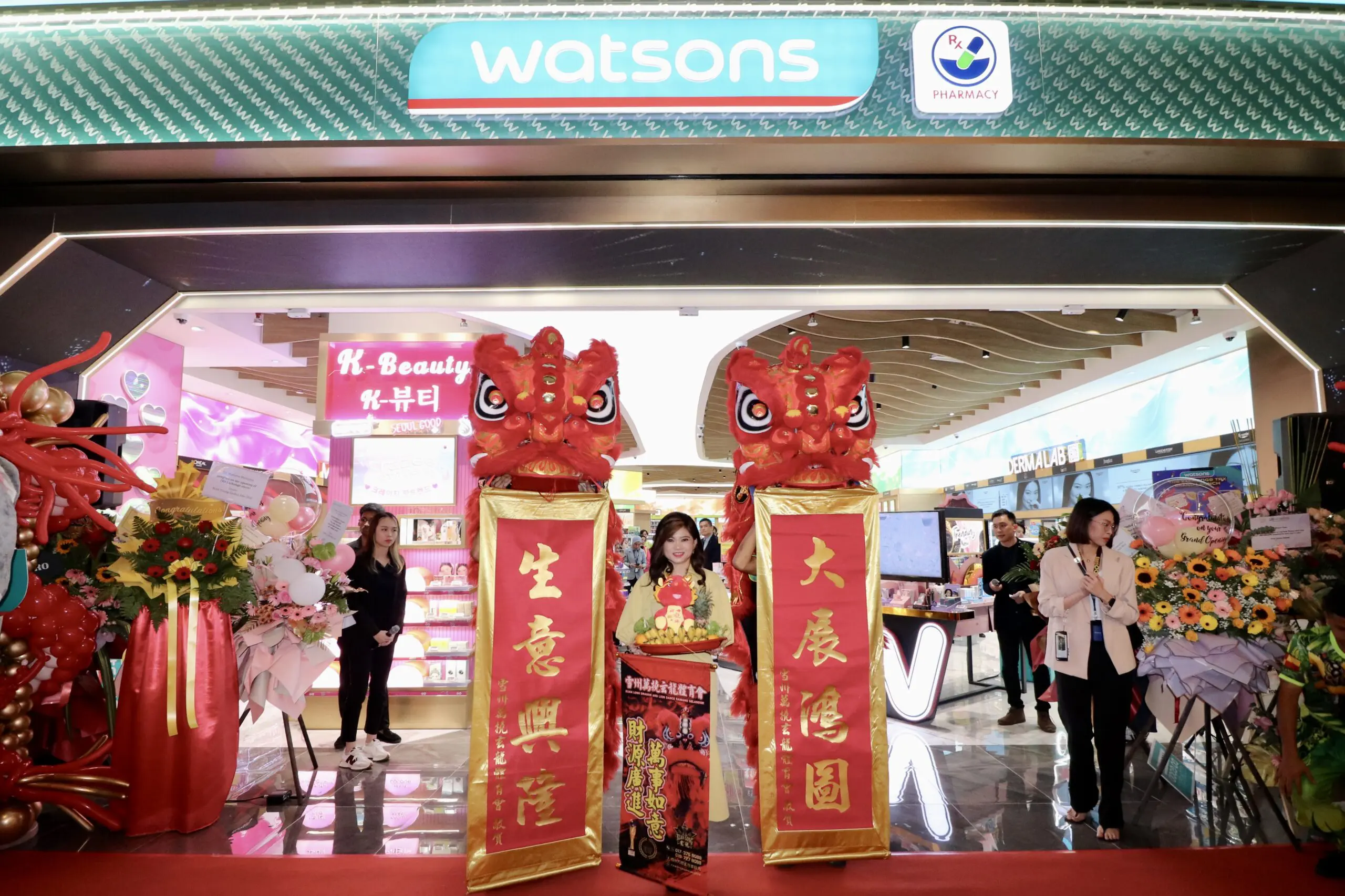 Watsons Malaysia Managing Director Caryn Loh officiates the Exchange TRX premium store launch