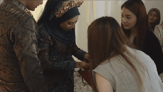 Wedding gift from chinese bff (2)