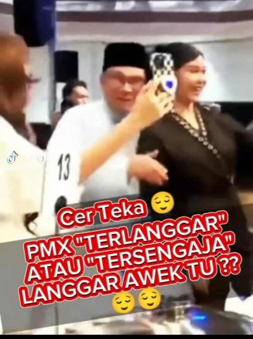 Edited Video Circulating Online Shows Anwar Ibrahim Allegedly Groping Elizabeth Tan