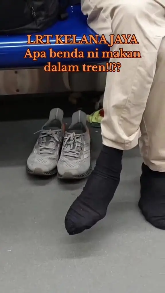 A Msian man was seen throwing his rubbish under the seating coach in the LRT train.