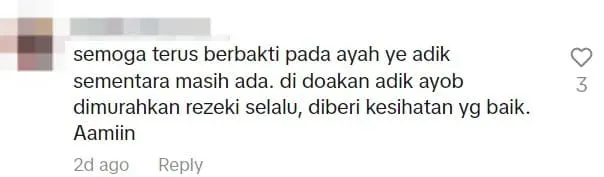 M'sian Father Buys RM8 Secondhand Black Shoes To Attend Son's Graduation, Touches Netizens' Hearts