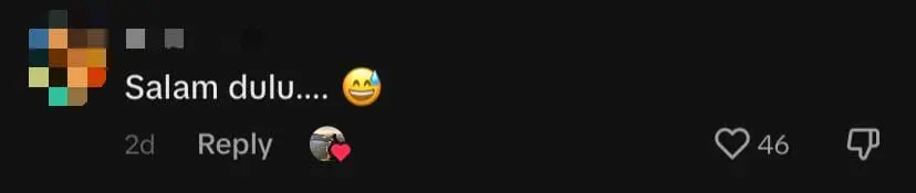 M’sian Woman Who Comes Across “Beware of Fierce Dog” Sign Gets Greeted With Little Kisses And Taps comment 5