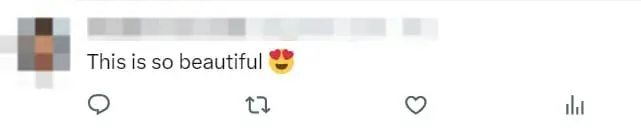 M’sian Man Steals The Spotlight At Coldplay Concert By Proposing To His Girlfriend