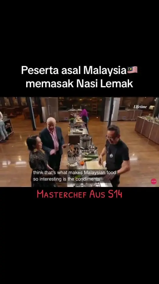 Msian participated in Australia's Master Chef preparing Nasi Lemak while explaining his dish to the judges.