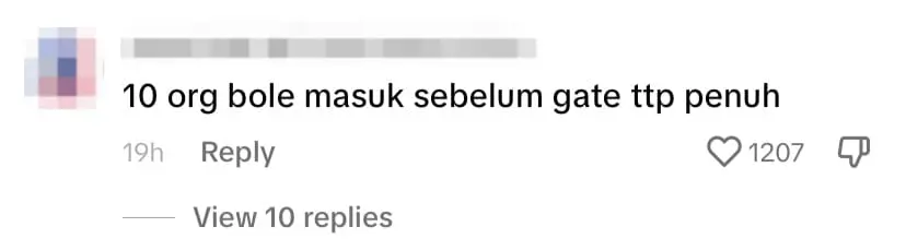 M’sians Tickled By Viral Winged-Shaped Automatic Gate, Say They’d Be Late To Work comment 2