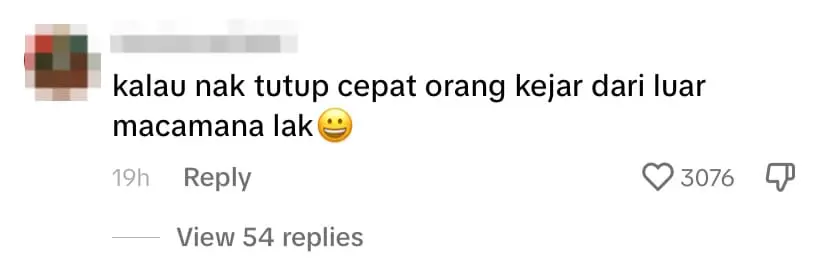 M’sians Tickled By Viral Winged-Shaped Automatic Gate, Say They’d Be Late To Work comment 1