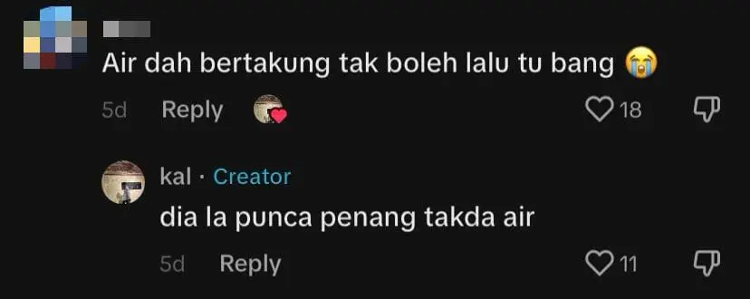 M’sian Man Eats Nasi Campur While Taking A Dip Inside River comment 1