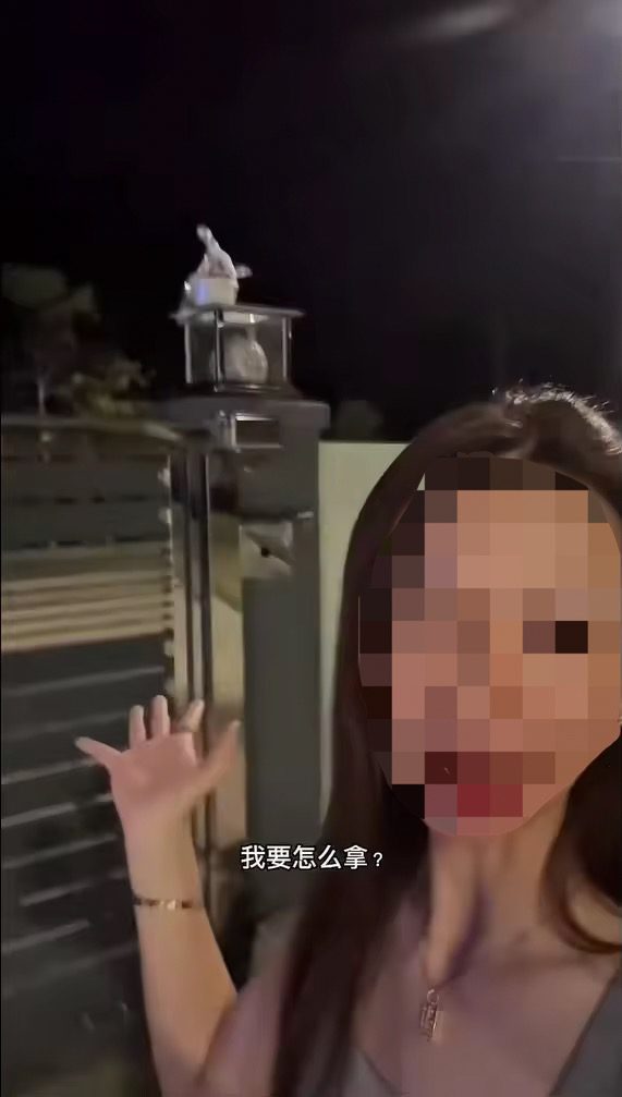 Woman complains about where order is being placed