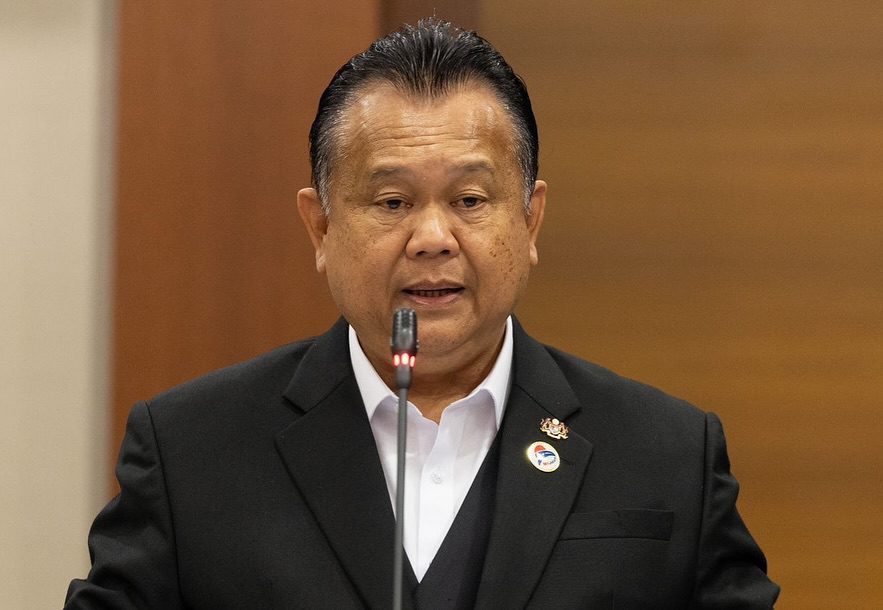 Works Minister Alexandar Nanta Linggi