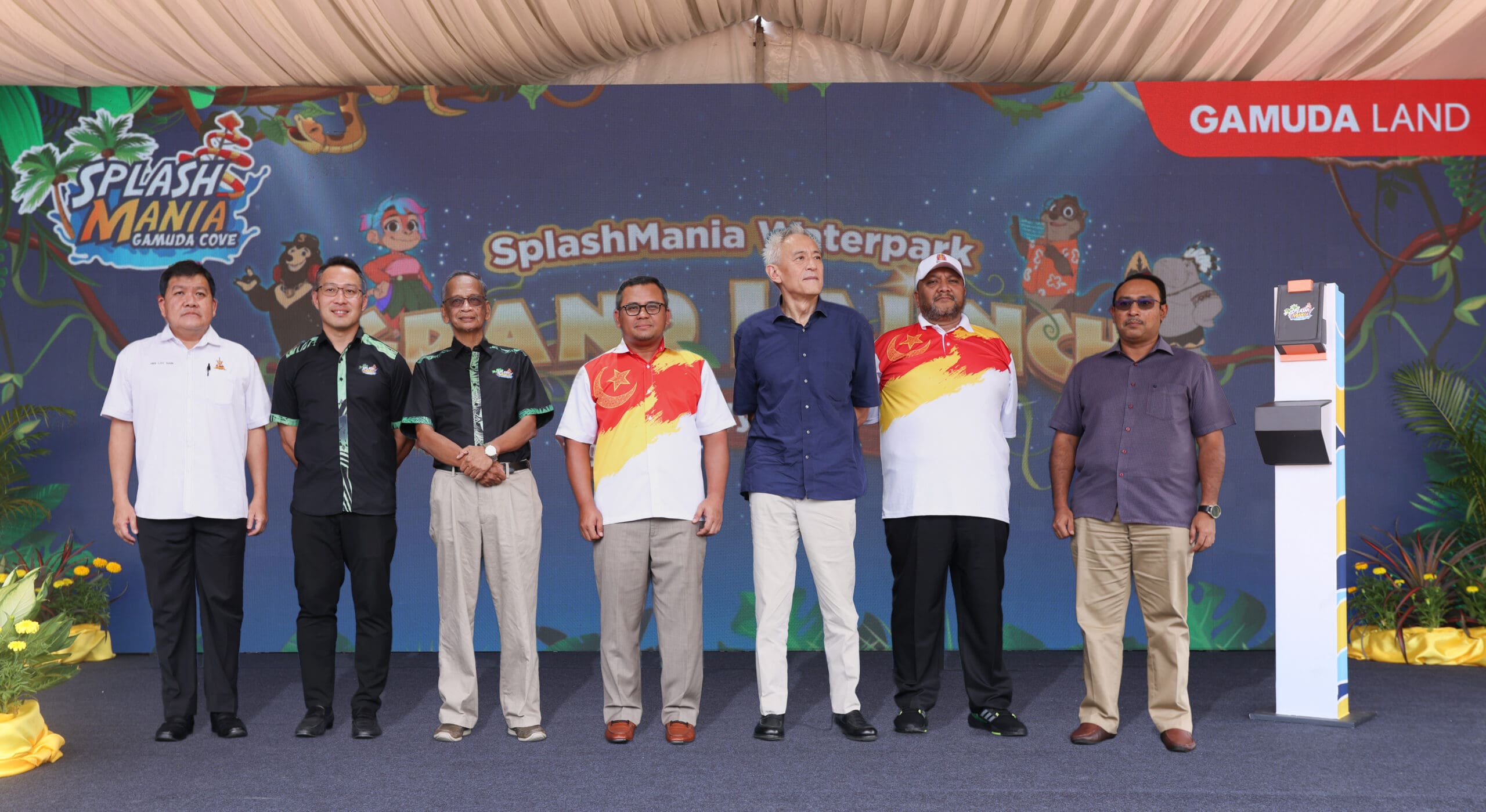 The Menteri Besar of Selangor, Y.A.B Dato' Seri Amirudin Bin Shari t