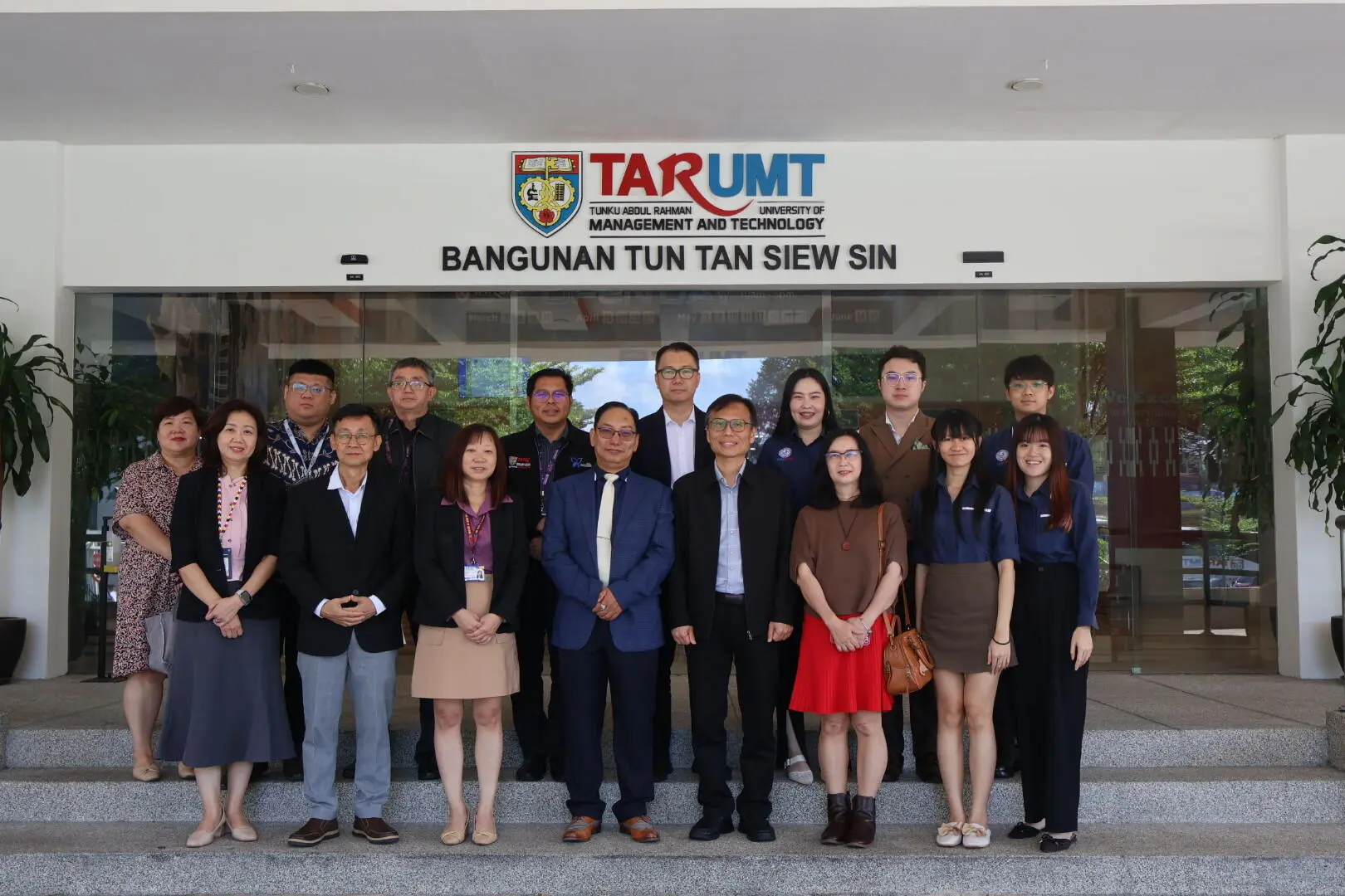 2 - KIWACERT and TAR UMT celebrate partnership