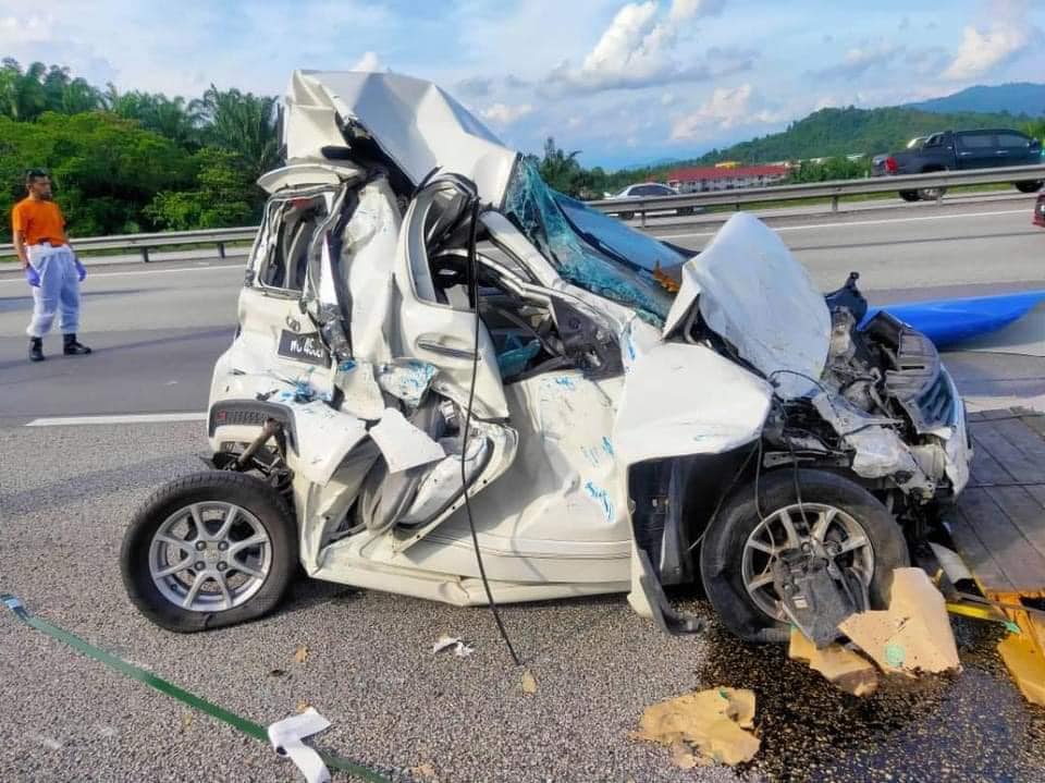 Myvi driver escapes deadly car accident unhurt, proving its power again