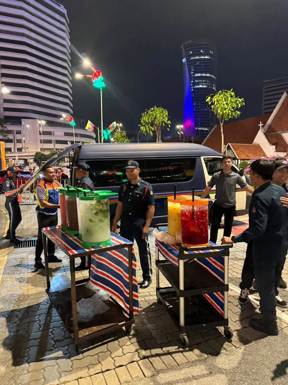 Dataran merdeka no hawker zone