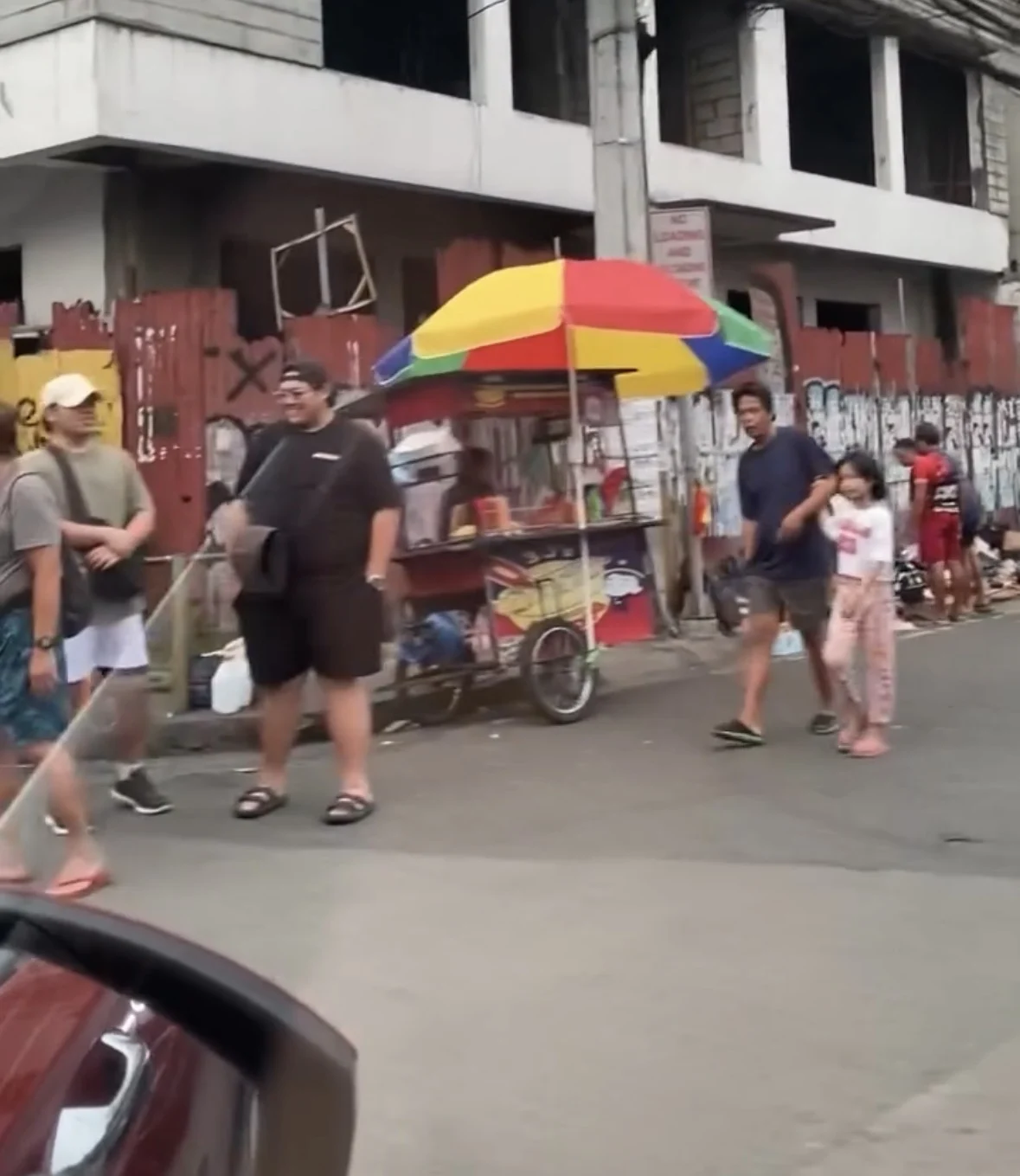 Indonesian man says the philippines feels more similar to indonesia than malaysia, sparks debate online 