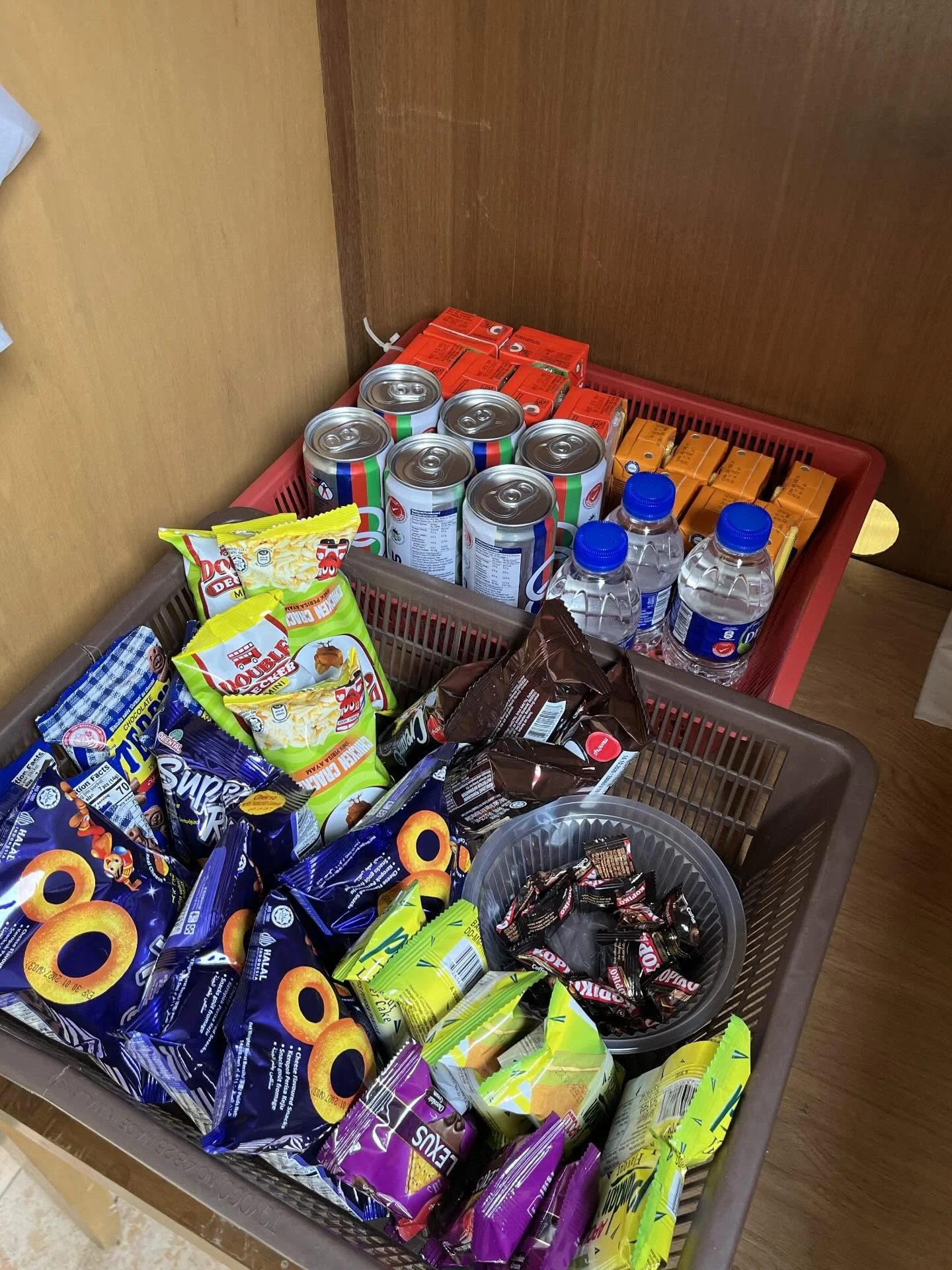 Refreshment for delivery rider