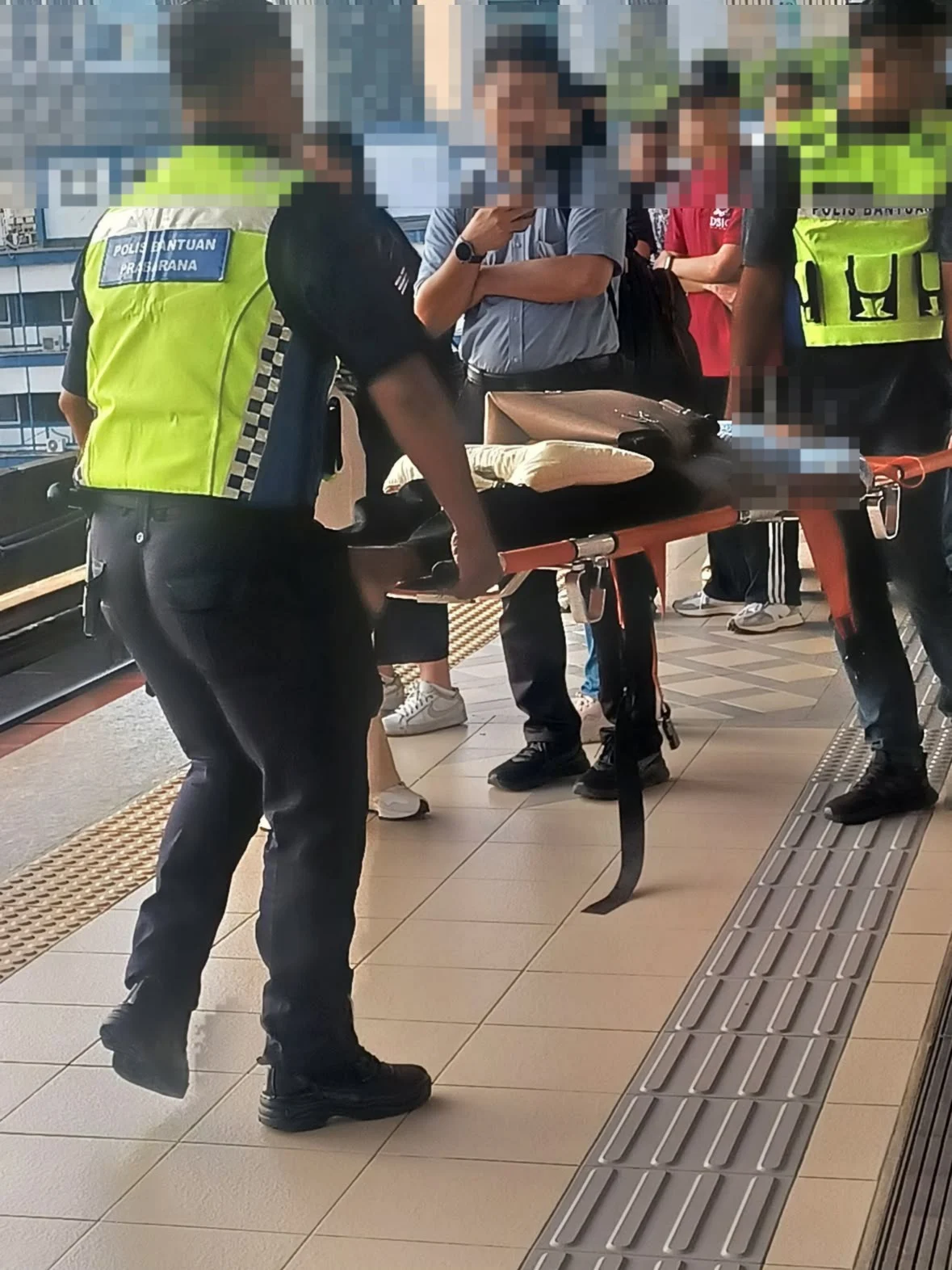 “so damned tired everyday” m'sians air anger after days of morning breakdowns on lrt kelana jaya line ...