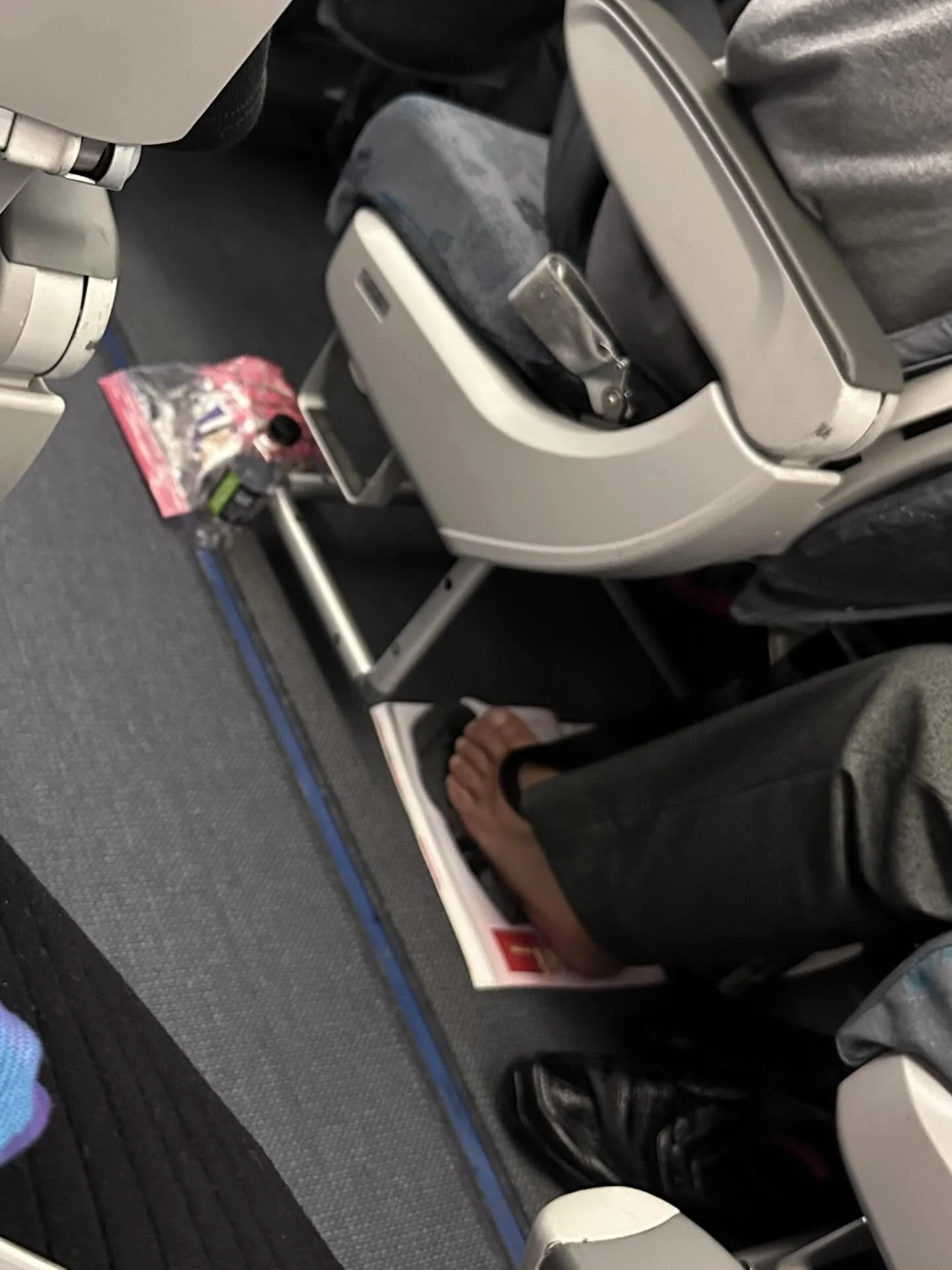 Stepping on magazine