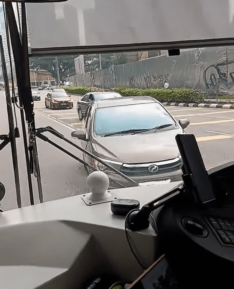 wk bus confront car that go against traffic ( )