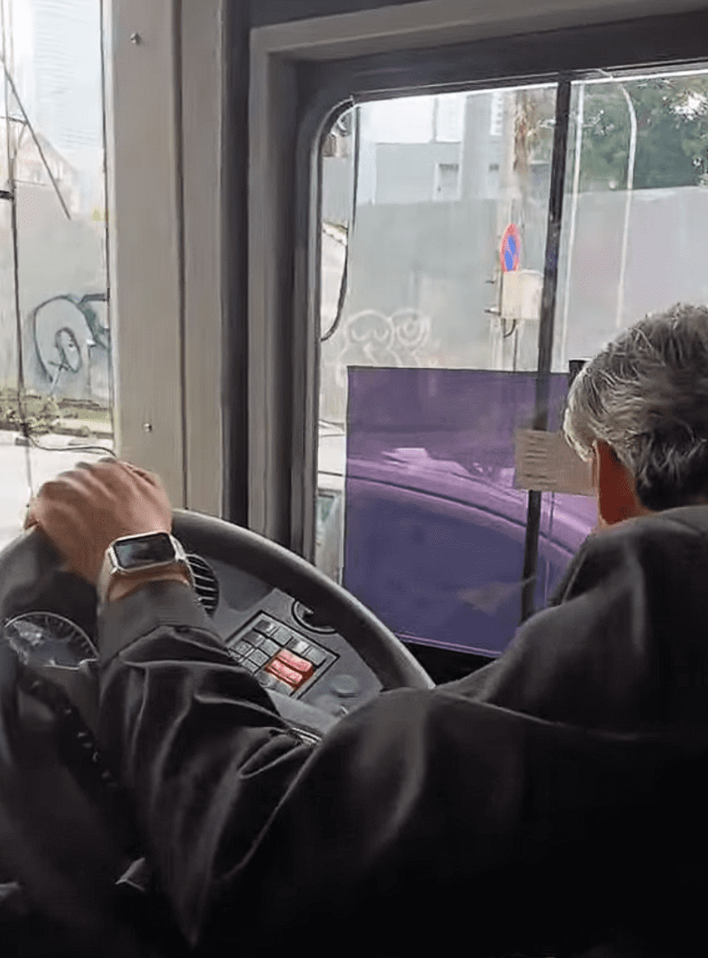 wk bus confront car that go against traffic ( )