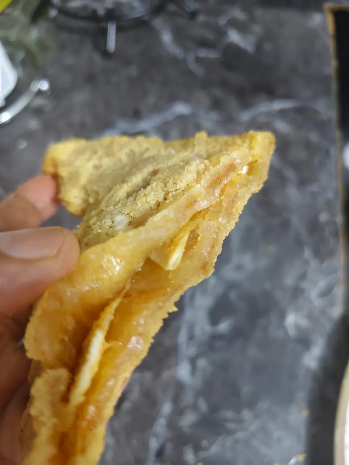 wk m’sian woman buys rm ayam gunting, shocked to find more batter than chicken.