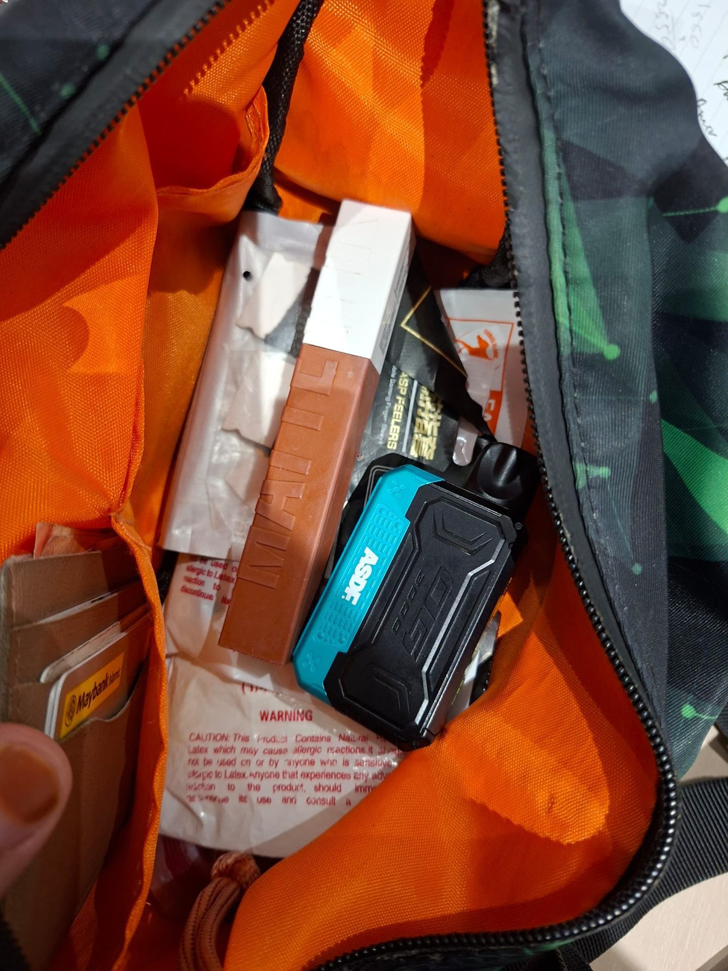  wk m’sian woman left confused after finding lipstick in husband’s bag, later discovers heels & wig in his car boot. 