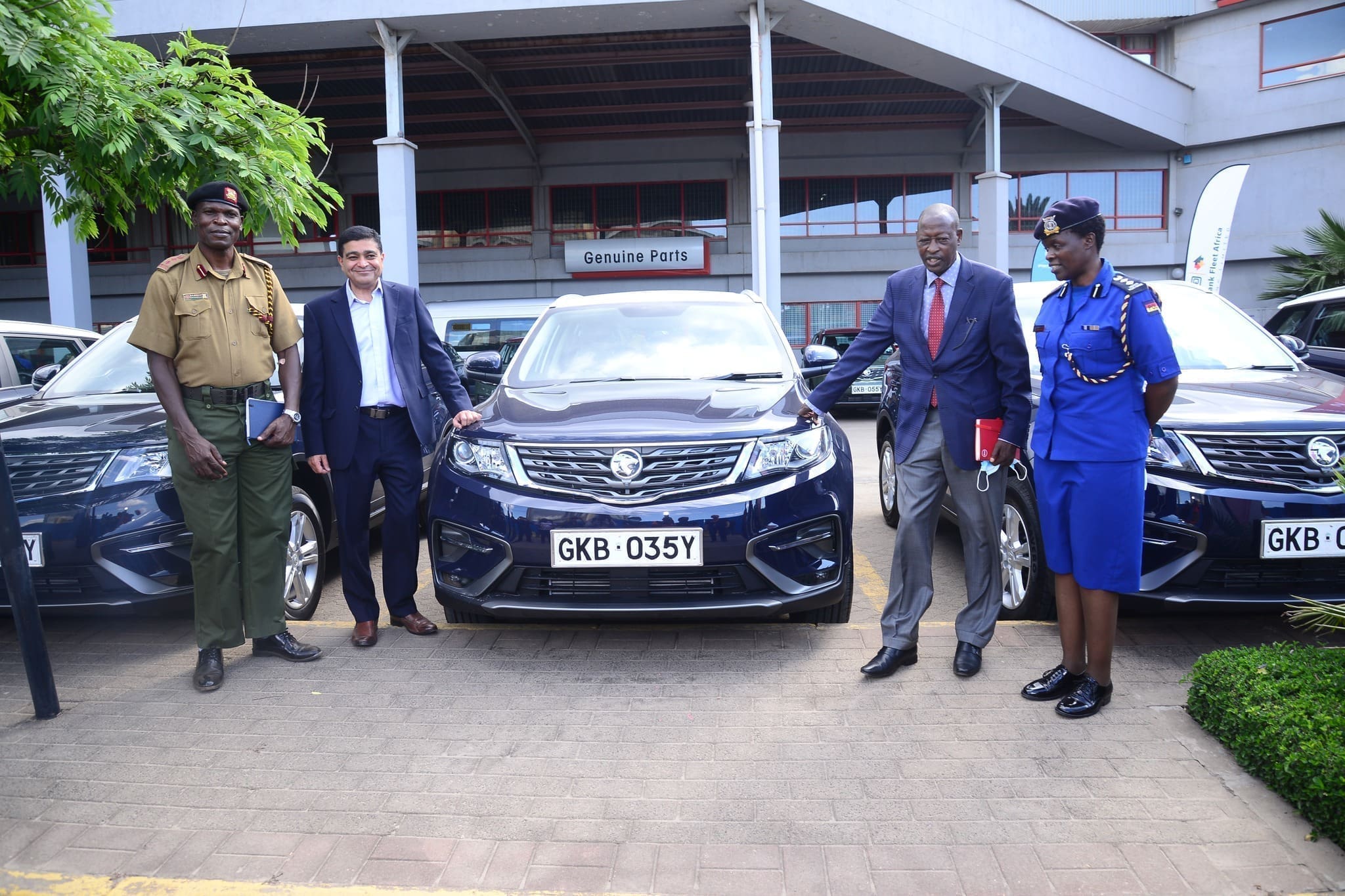 Made In Malaysia, Prized In Kenya: The Proton X70 Is Now The Official Car Of Kenya'S Police Force | Weirdkaya Made in malaysia, prized in kenya: the proton x70 is now the official car of kenya's police force | weirdkaya