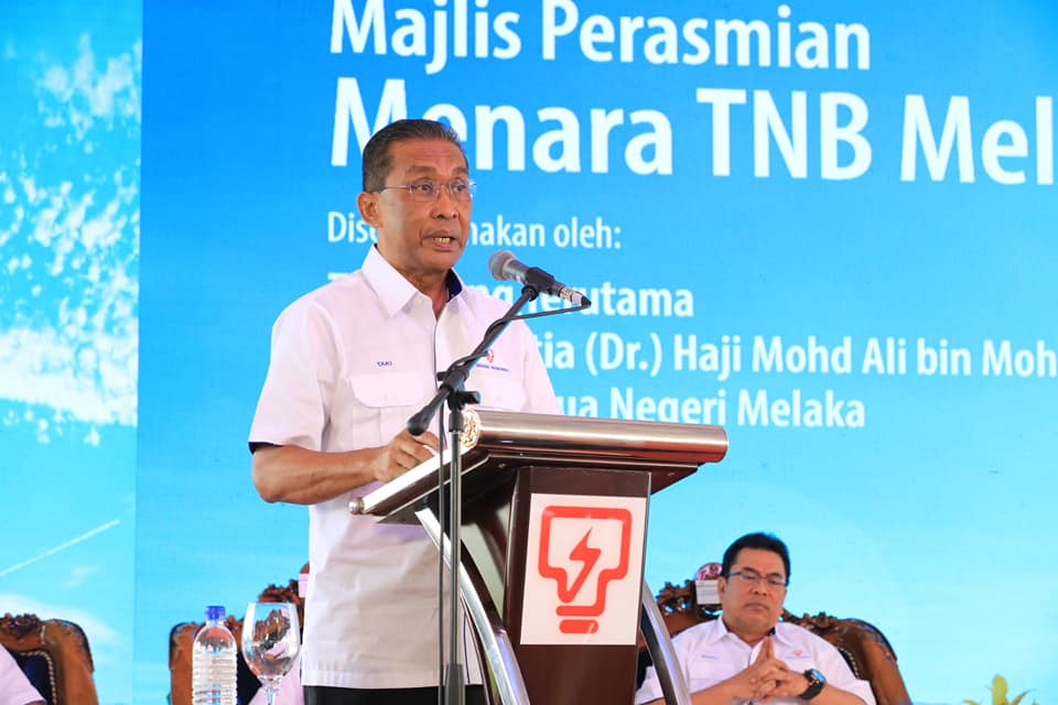 PAS general - Takiyuddin Hassan giving speech