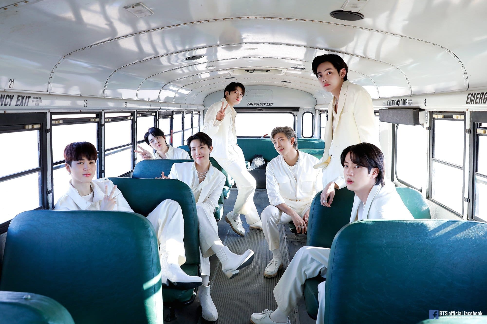 BTS ARMY, Get Ready To Score Tickets For The 'B★VERSE' (BTS, Singing the Stars)  Exhibition! Here's How