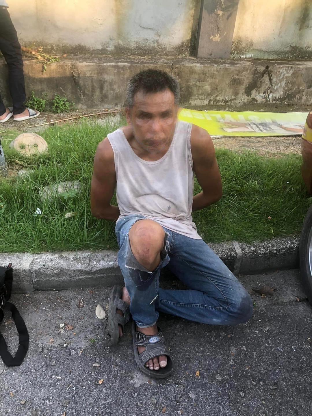 45yo M'sian Man Arrested For Stealing Women's Underwear, Police Finds 25 Panties Inside Bag 2