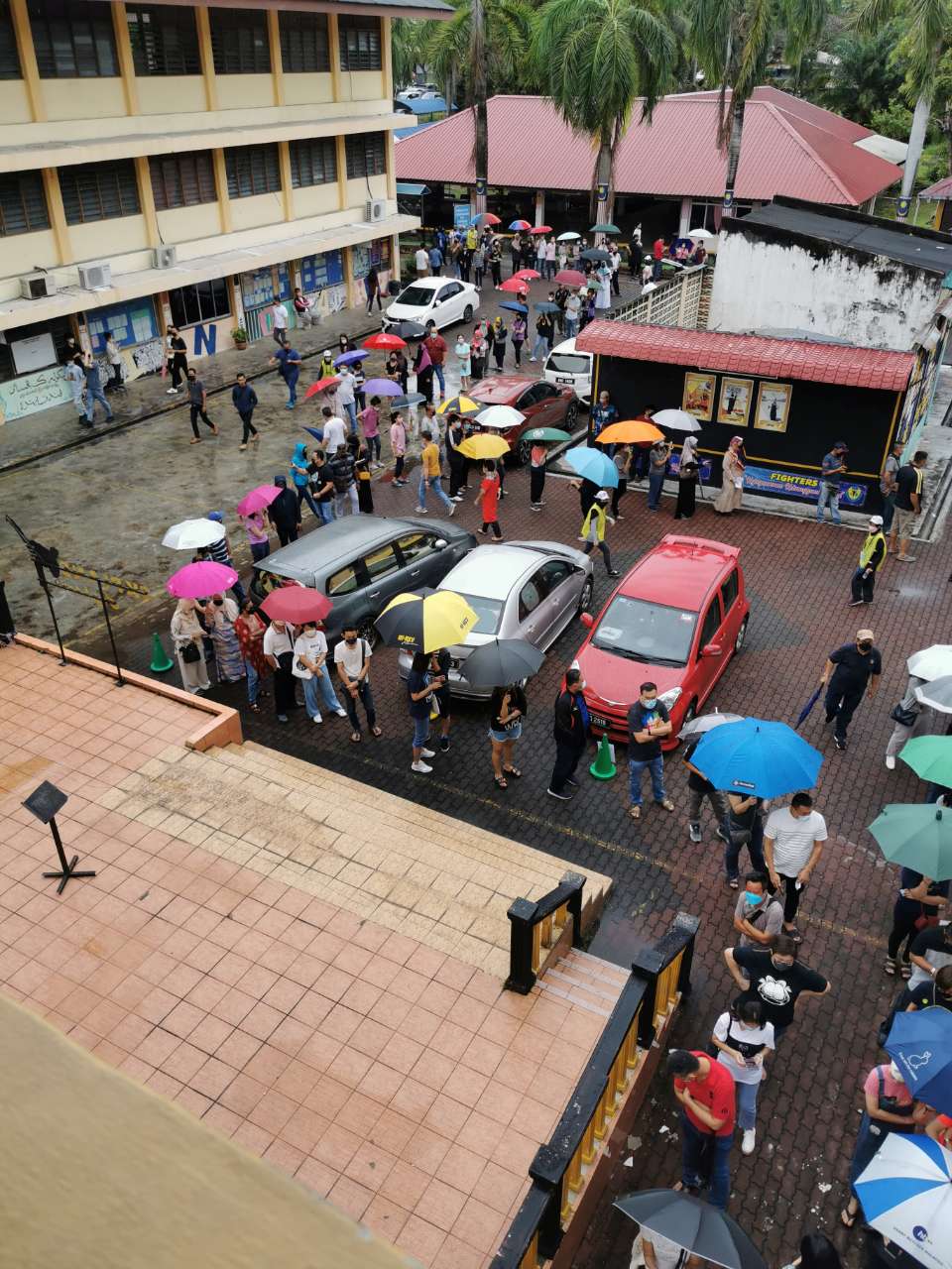 lining up at polling station
