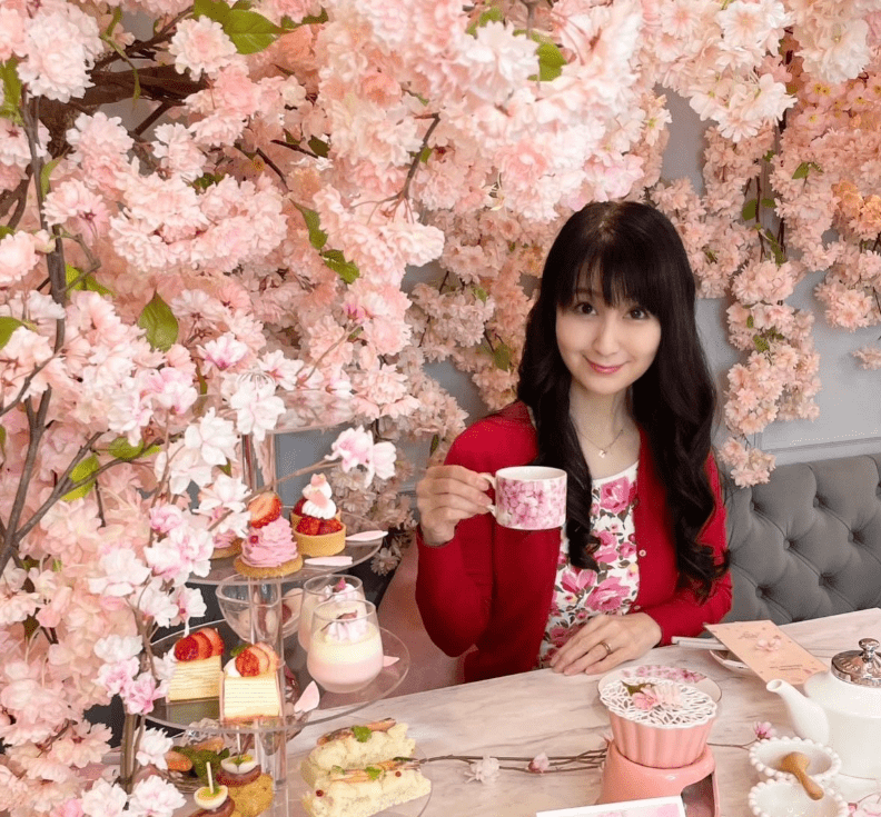 63yo japanese woman marries 31yo man pic