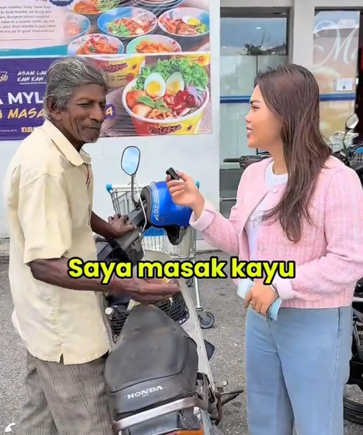 80yo M'sian Turns Down Free Groceries From Influencer, Says There Are Others Who Need The Help More Than Himself